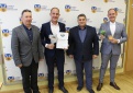 Savivaldybėje pasveikinti broliai bitininkai