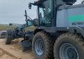 Kelininkai tęsia šalies žvyrkelių priežiūros darbus