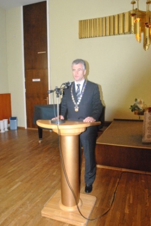 2011-04-14_meras_3.jpg